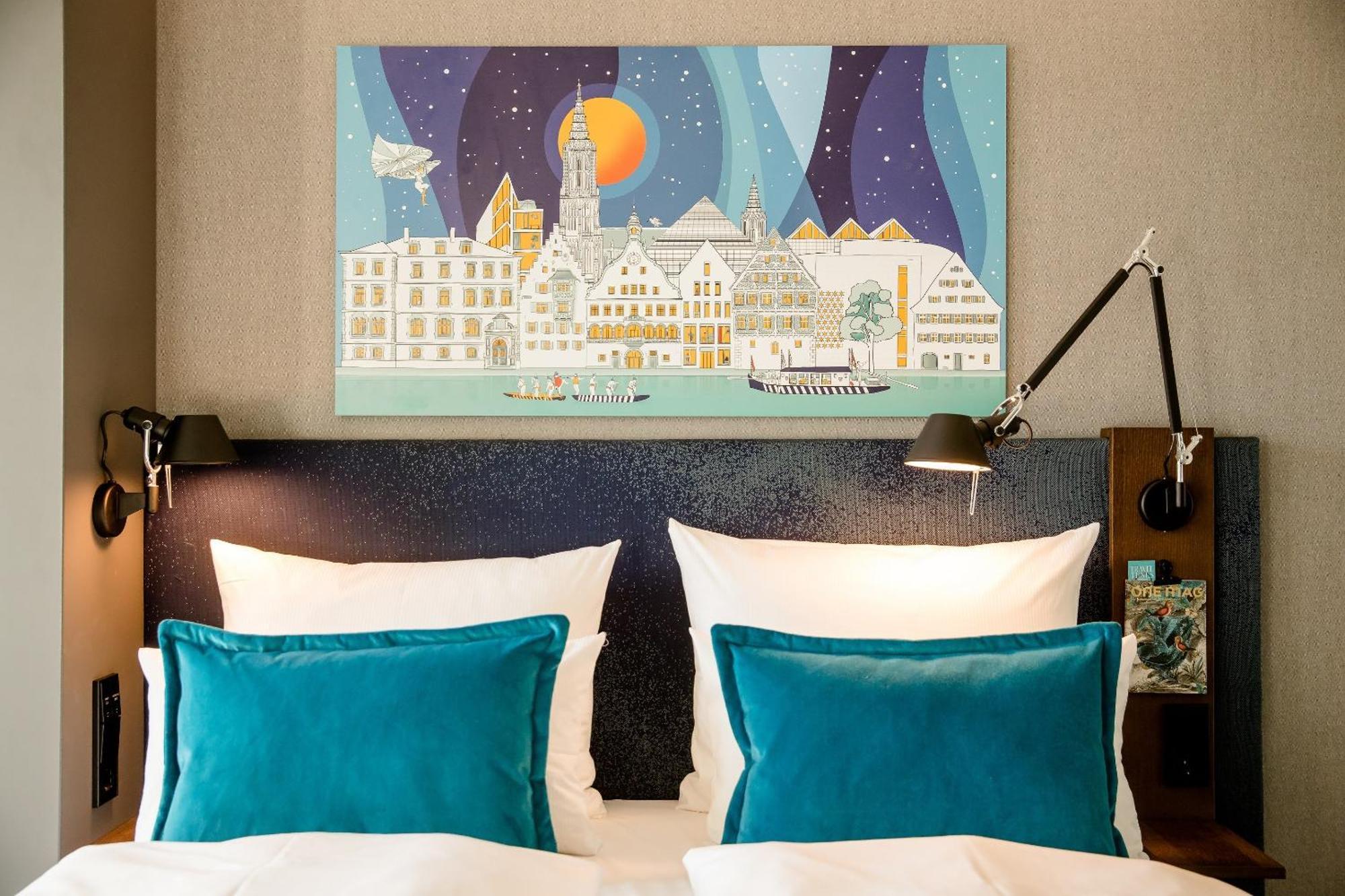 Motel One Ульм Экстерьер фото